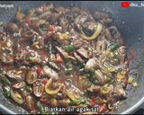 Foto langkah ke 4 dari resep Tumis jantung ayam.