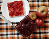 A picture of step 4 of Plum and apple Jam.