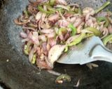 A picture of step 3 of Rawa idli masala fry.