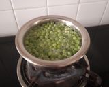 A picture of step 1 of Jhatpat Pavbhaji in Cooker.