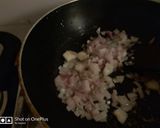 A picture of step 1 of Andhra style tomato gravy.
