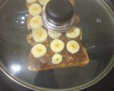A picture of step 3 of Nutella banana sandwich.