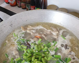 Foto langkah ke 6 dari resep Sop Ceker Ayam Empuk.