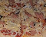 صورة لخطوة 4 من وصفة بيتزا العجينة الجاهزة 🍕