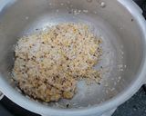 A picture of step 3 of Traditional Ven-Pongal.