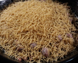 Foto del paso 6 de la receta: Fideos al horno con albóndigas y huevos de codorniz