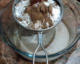 A picture of step 4 of Chocolate-Peanut butter Ice-cream Cake.