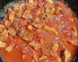 Foto del paso 3 de la receta: Carnaza de cerdo atomatada