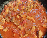 Foto del paso 3 de la receta: Carnaza de cerdo atomatada