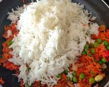 A picture of step 3 of Carrot Pulao.