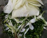 Hình bước làm 4 của món Bún bò Huế