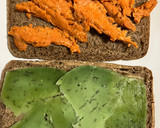 Foto del paso 4 de la receta: Cena rápida y sabrosa! Chapata integral con queso de pesto y sobrasada