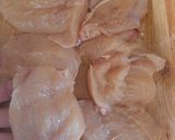 Foto del paso 1 de la receta: Pechugas de pollo en salsa verde