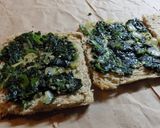 Foto del paso 2 de la receta: Rollitos calentitos de pan lactal con relleno de espinacas