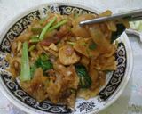 Foto langkah ke 6 dari resep Kwetiaw goreng.