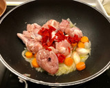 Foto del paso 2 de la receta: Caldero de patatas, pollo y alcachofas en crockpot (olla de cocción lenta)