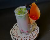A picture of step 4 of Pomegranate Mojito.
