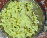 A picture of step 3 of Farali Aloo Paratha.
