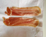 Foto del paso 2 de la receta: Crujiente de jamón en microondas en 2 minutos!!