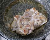 Foto langkah ke 1 dari resep Chicken mushroom w/ spinach.