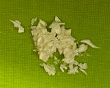 A picture of step 3 of Salad Egg Roll.