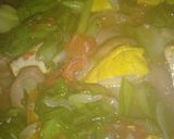 Foto langkah ke 4 dari resep Tumis Pokcoy Tahu Sosis.