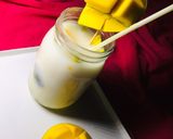 A picture of step 4 of Mango lassi.