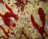 A picture of step 7 of Easy Almost Pizza.