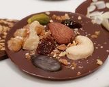 Une image de l'étape 3 de Mendiants au chocolat noir.