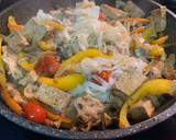 Foto del paso 5 de la receta: Noodles de arroz con verduras y tofu marinado