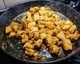 Foto del paso 2 de la receta: Fideuá🥘De Pechuga De Pollo🐔 Al Estilo ZandryAbradelo...!💃