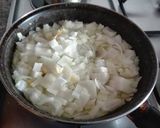 Foto del paso 3 de la receta Revuelto de calabacín, patata y cebolla