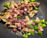 Foto del paso 3 de la receta: Fideos de aprovechamiento con albóndiguillas