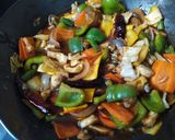 A picture of step 18 of Schezwan curry.