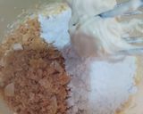 Foto langkah ke 3 dari resep Raisin Cornflakes Cookies.
