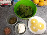 Ensalada de espinacas frescas y piña