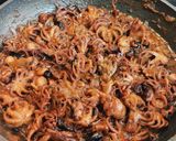 Foto del paso 5 de la receta: Pulpitos encebollados al Pimentón