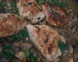 A picture of step 3 of Chicken and Mushroom.