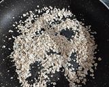 A picture of step 2 of Oats Apple Porridge - Perfect & Healthy Recipe for Baby.