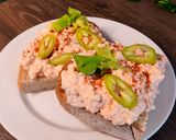 Egyszerű lilahagymás kőrözött recept fázis 2 fotója