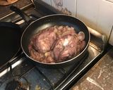 Foto del paso 4 de la receta: Pollo al vino tinto