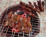 Foto langkah ke 4 dari resep Sate kambing bumbu merah.