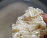 A picture of step 1 of Kashmiri chicken pulao.