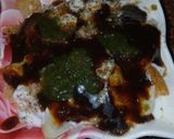 A picture of step 5 of Sabudana Mathri Curd Chaat.