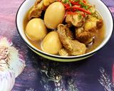 Hình bước làm 3 của món Sườn Non Kho Trứng