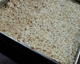 Foto langkah ke 3 dari resep Rice Krispies Bars.