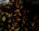 Foto langkah ke 2 dari resep Baby Cumi Kecap Pedas.