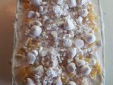 Postre de durazno, vainilla, crema y merengue