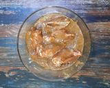 A picture of step 2 of Balsamic Glazed Chicken Wings.