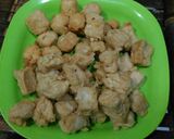 Foto langkah ke 1 dari resep Tumis Tahu Putih,Telur Saos Tiram Daun Jeruk.